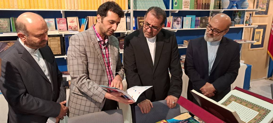 مرکز آموزش زبان فارسی در عمان راه‌اندازی می‌شود