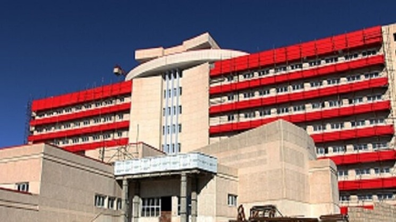 انتقاد استاندار از تعلل در ساخت بیمارستان ۳۷۶ تختخوابی ایلام
