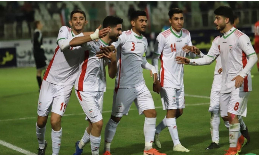 بررسی چالش‌های تیم ملی فوتبال در رادیو ایران