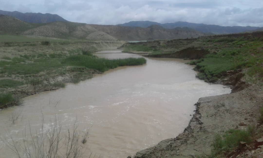 مسدود شدن راه ارتباطی روستا‌های دربندی به علت سیلاب