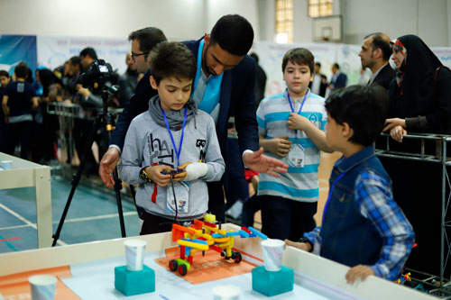برگزاری مسابقات رباتیک دانش آموزی