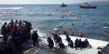 غرق شدن یک قایق با حدود ۶۰ سرنشین نزدیک بندر طرابلس لبنان