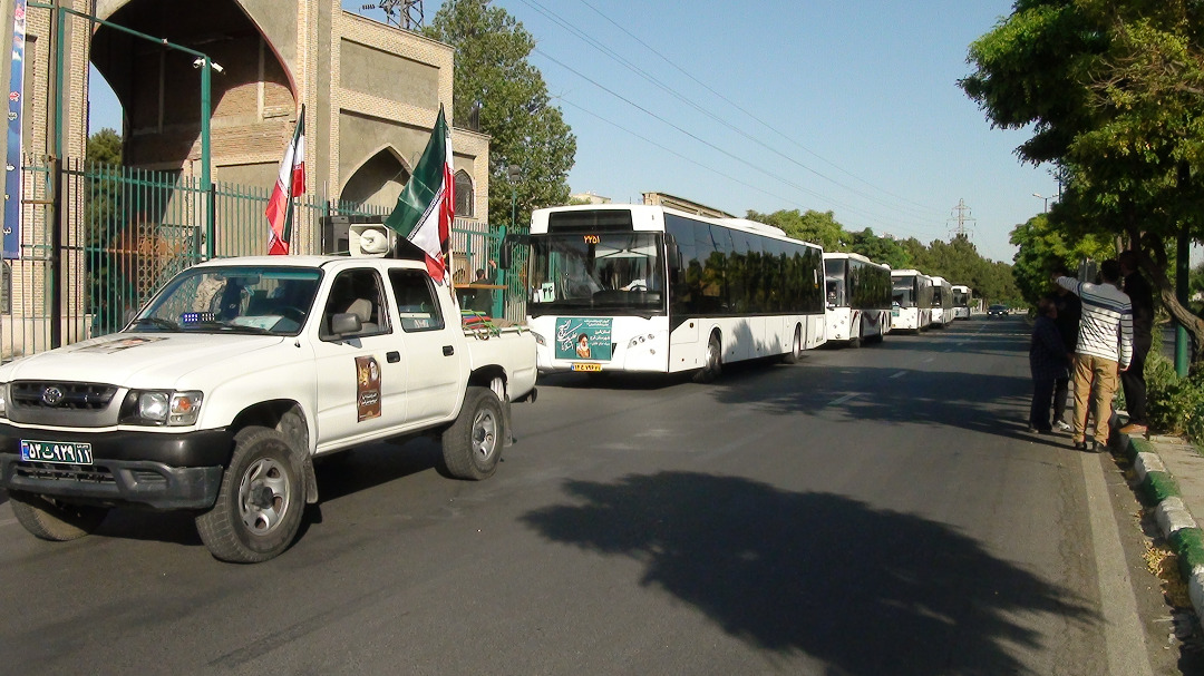 اعزام ۱۵۰۰ نفر از مناطق مهرشهر و کمالشهر به مرقد مطهر امام راحل