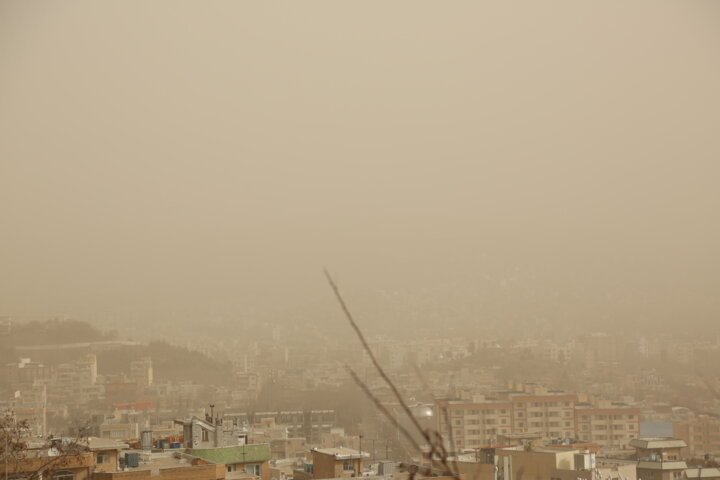 وزش باد شدید و گرد و غبار در آذربایجان غربی