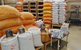 کشف ۴۵۰ کیلو گرم برنج تقلبی احتکار شده در اراک
