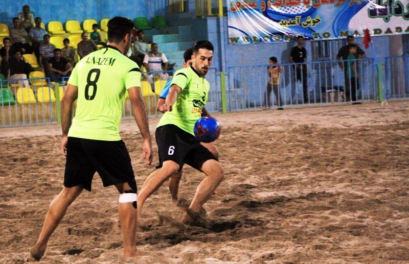 آغاز لیگ برتر فوتبال ساحلی با دو پیروزی برای یزدی‌ها