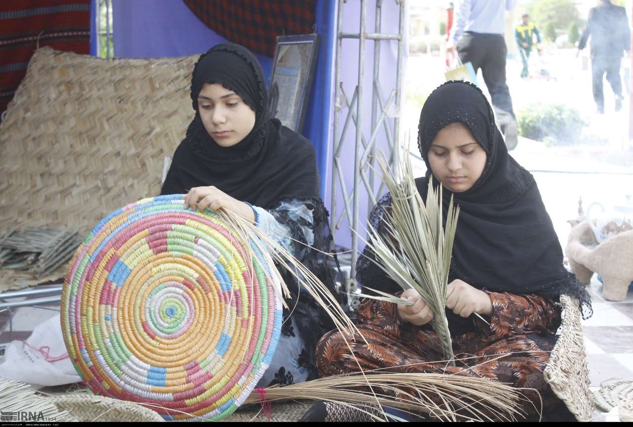 حمایت ویژه از هنرمندان صنایع‌دستی در خوزستان