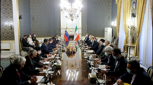 نشست مشترک هیات‌های عالی‌رتبه ایران و ونزوئلا برگزار شد­
