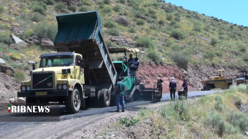 آسفالت ۱۱۰ کیلومتر راه روستایی تا پایان امسال