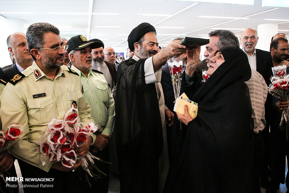 بدرقه نخستین گروه زائران بیت الله الحرام از فرودگاه امام خمینی (ره)