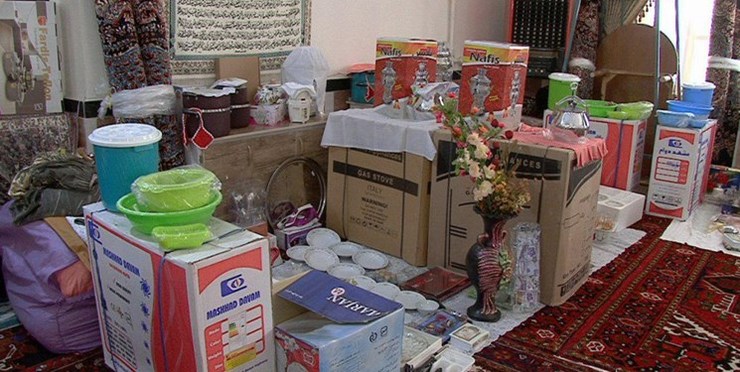 اهدا جهیزیه و بسته معیشتی در پارسیان