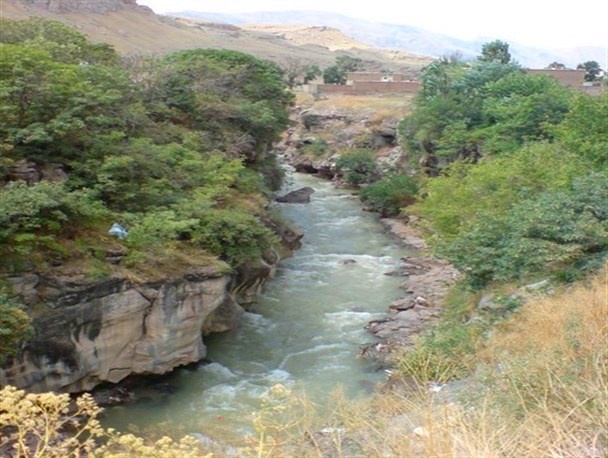 جاری شدن آب در رودخانه مرزی ساریسو بعد از سه ماه