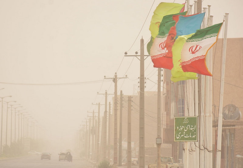 وزش باد شدید، گردوخاک همراه در برخی استان‌ها