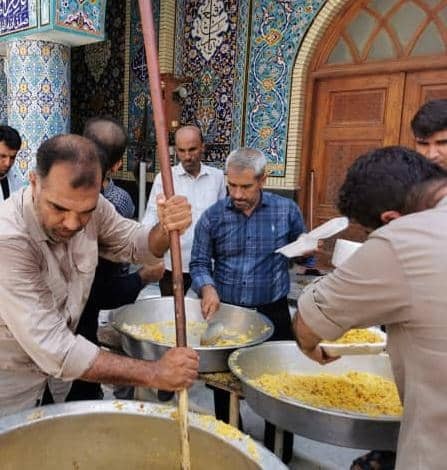 تهیه روزانه ۷ هزار پرس غذای گرم برای زلزله‌زدگان توسط هیئات مذهبی