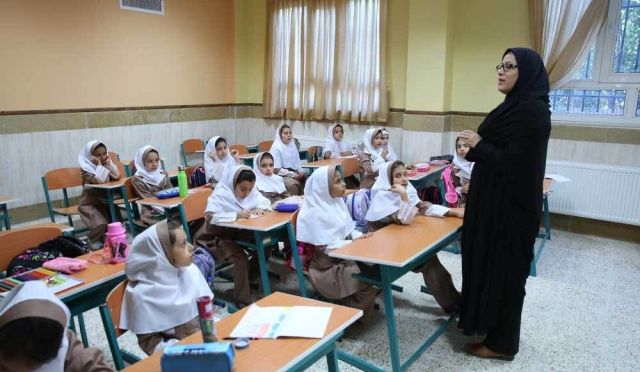 پوشش ۸۱ هزار دانش‌آموز خوزستانی در طرح تثبیت آموزشی