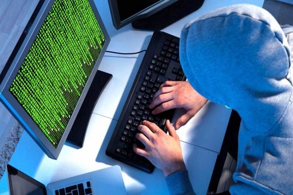 آنچه باید از جرائم سایبری و آسیب‌های فضای مجازی بدانید