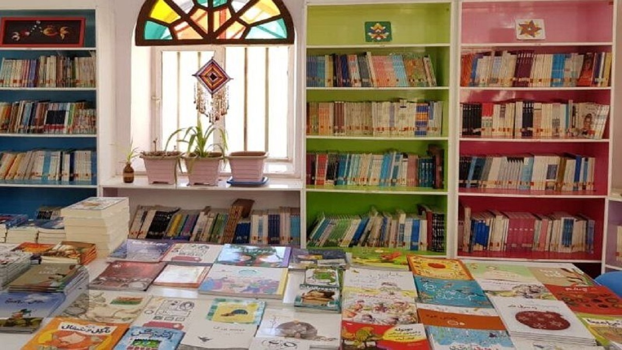 امانت‌دهی کتاب‌های کانون به کودکان و نوجوانان؛ در سفر