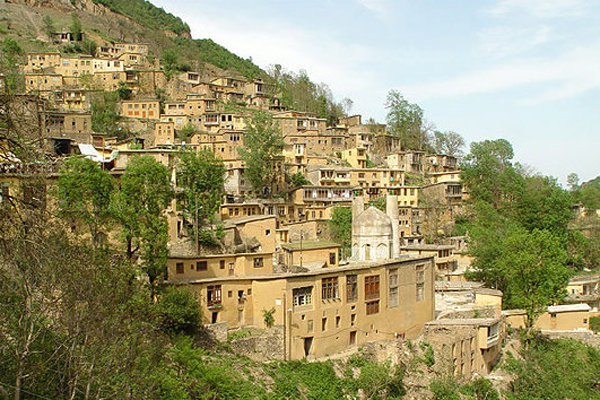 روستای هزاوه مقصد گردشگران، به عنوان قطب تولید انگور