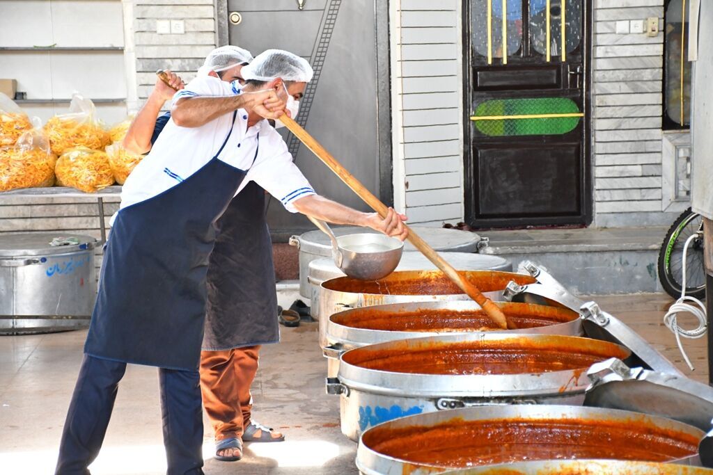 توزیع ۴۰ هزار پرس غذای گرم در روز عید غدیر