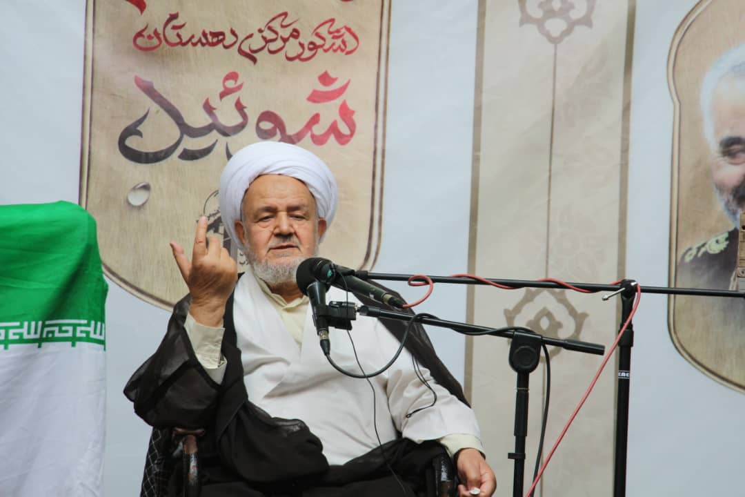 فشار دشمنان به نظام به دلیل ایستادگی و مقاومت ملت ایران