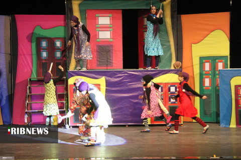 اجرای ۱۴ نمایش در آخرین روز جشنواره بین‌المللی تئاتر کودک و نوجوان
