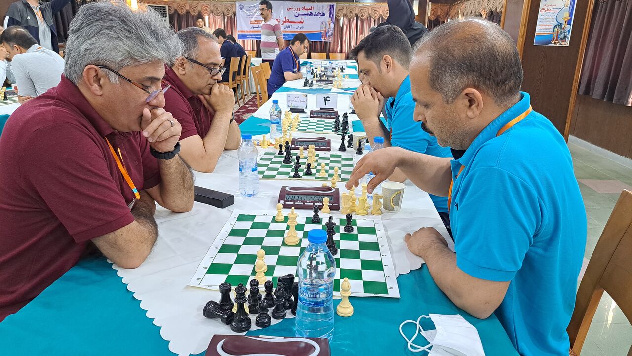 آغاز نخستین دوره مسابقات آزاد بین‌المللی شطرنج در زنجان