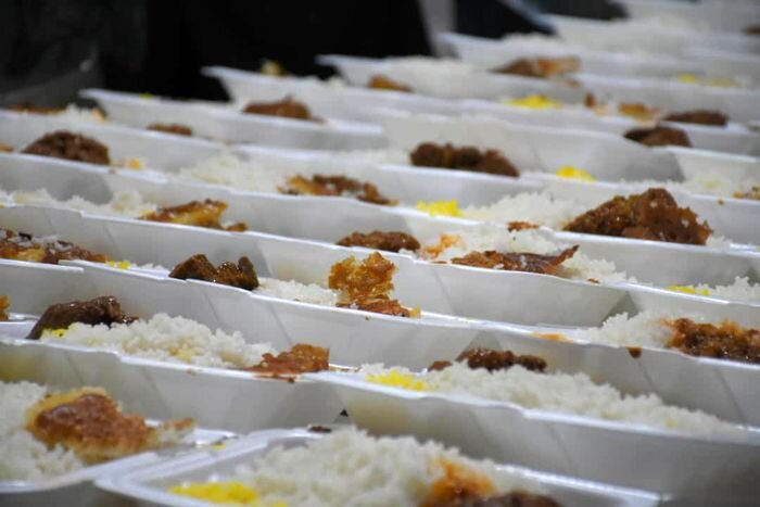 توزیع ۲۸۰ هزار پرس غذای گرم در طرح اطعام حسینی در قزوین