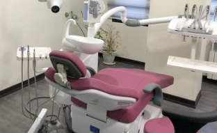 پلمب یک مطب دندانپزشکی غیر مجاز در شهرستان رشت