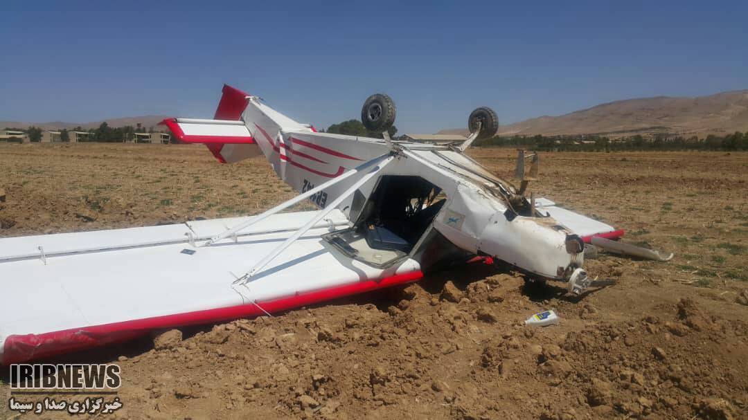سقوط یک فروند هواپیمای آموزشی در مرودشت