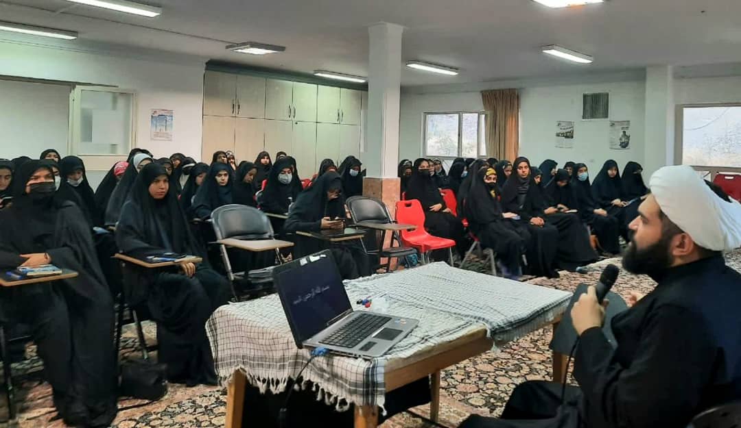 برگزاری دوره تربیتی تشکیلاتی خط امام (ره) از سوی دانشگاه‌های خوزستان