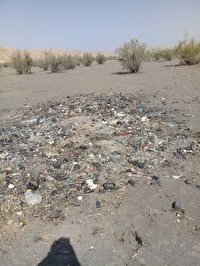 پاکسازی زباله‌های رها شده در تالاب بندون ایذه