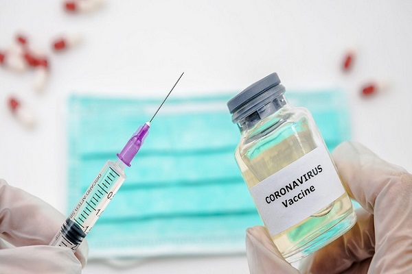 سرکوبی کرونا با تزریق واکسن و رعایت اصول بهداشتی