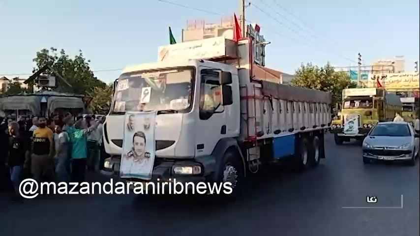 روستایی با کامیون‌های رنگارنگ در شمال