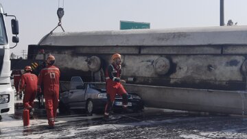 یک کشته در واژگونی تریلر در محور مشهد- گلبهار