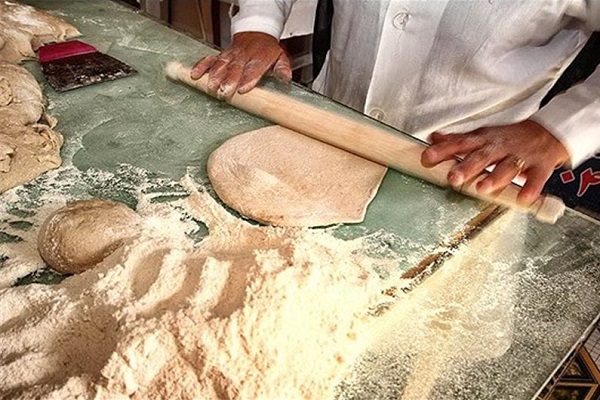 ضرورت توزیع عادلانه آرد میان نانوایی‌های دشت آزادگان