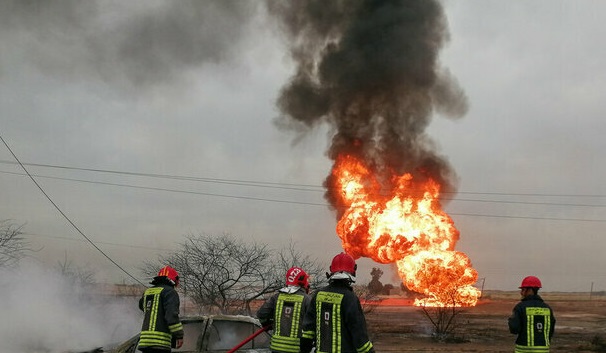 مهار آتش سوزی در میدان نفتی شادگان