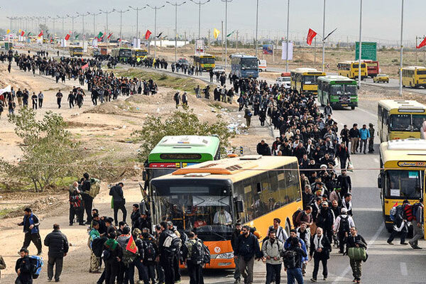 اعزام بیش از ۱۲۰۰ دستگاه اتوبوس از پایانه مرزی مهران به نقاط مختلف کشور