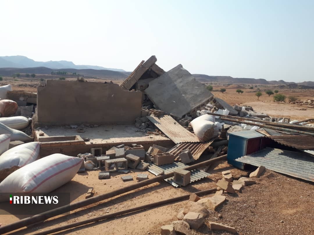 تخریب یک ساختمان غیر مجاز در مسجدسلیمان