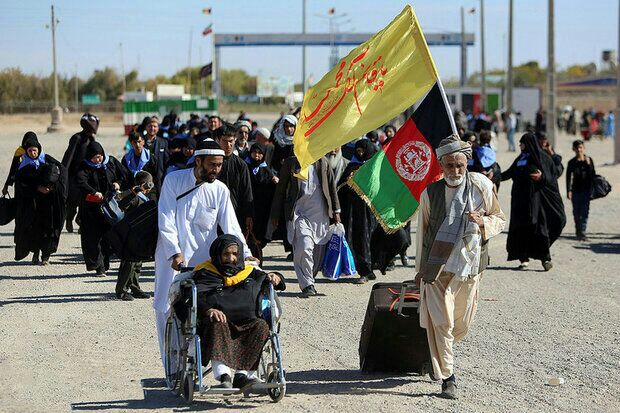 تشرف بیش از ۱۹ هزار نفر ازافغانستانیهای مقیم خراسان رضوی به راهپیمایی اربعین در عراق