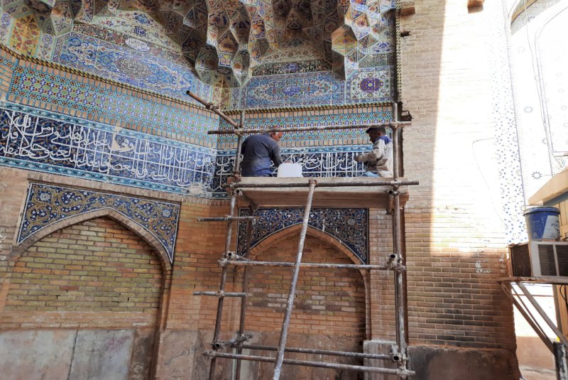 آغاز مرمت دروازه امام مسجد عتیق شیراز