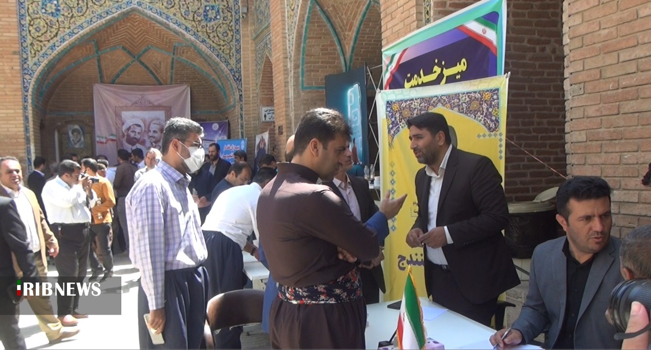 برپایی میز خدمت  ادارات در مساجد جامع کردستان