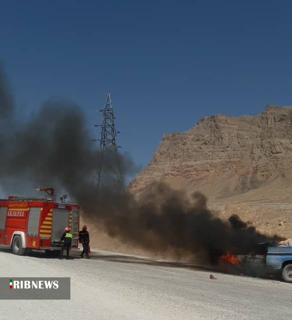 مهار آتش سوزی خودروی پژو