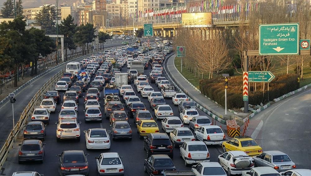 تاثیر تغییر ساعات اداری بر ترافیک شهر تهران