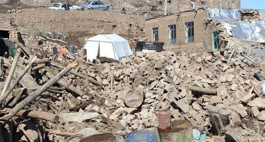 بسیج امکانات درمانی در مناطق زلزله زده خوی