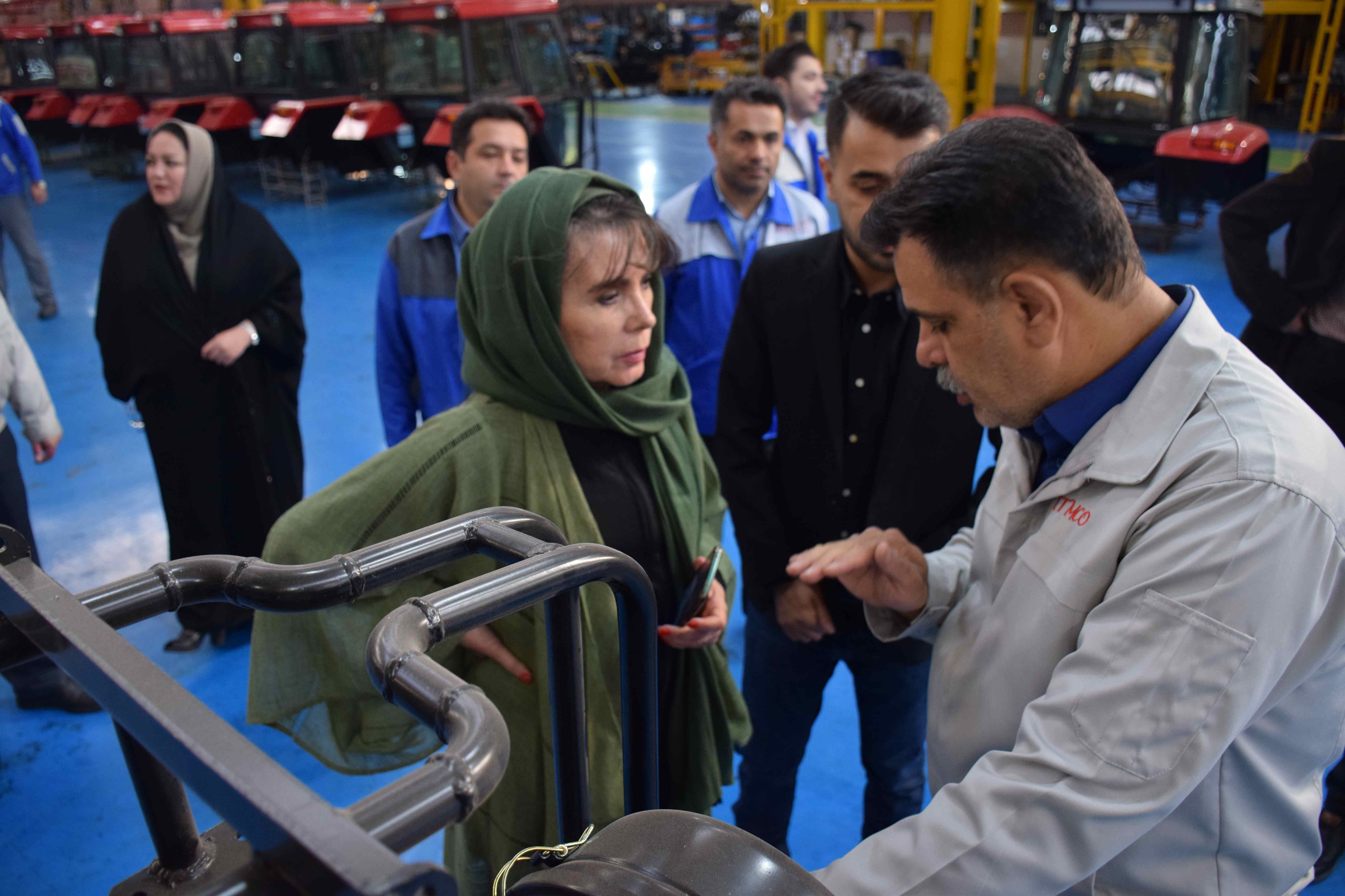 درخواست بولیوی برای ایجاد خط مونتاژ تراکتورهای ایرانی