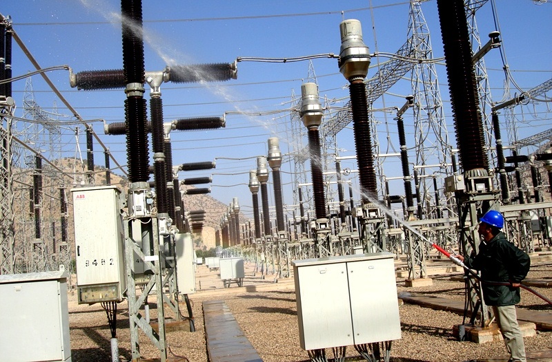 شستشوی کامل خروجی ایستگاه‌های توزیع برق اهواز