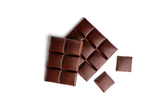 خواص و عوارض شکلات تلخ