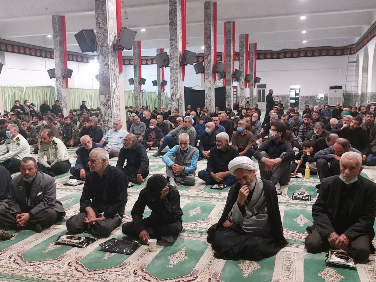 برگزاری مراسم گرامیداشت شهید حسین یوسفی هریوند در مسجد امام حسین بیرجند