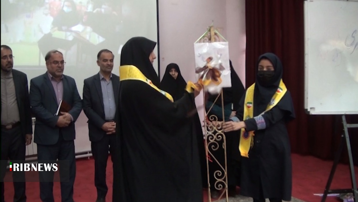 نواخته شدن زنگ استکبارستیزی در مدارس استان همدان