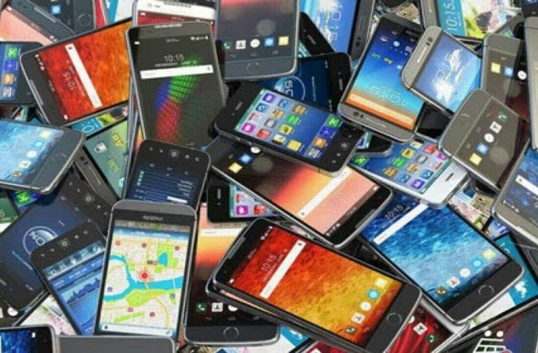 کشف ۱۵۰ عدد گوشی هوشمند سرقتی در مرز دوغارون